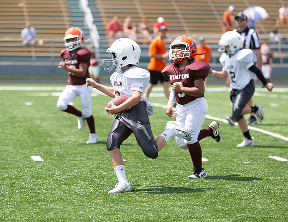 R-08-16-25-Salem-Vinton-Youth-Fball-3950