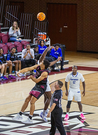 002-R-11-15-25-ROA COLLEGE-Bball-8551