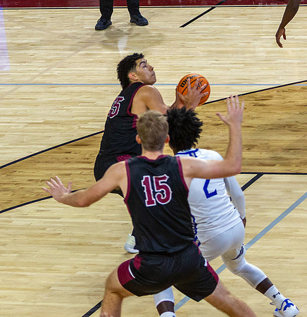 022-R-11-15-25-ROA COLLEGE-Bball-8595