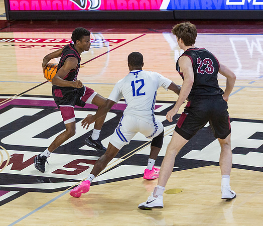 038-R-11-15-25-ROA COLLEGE-Bball-8640
