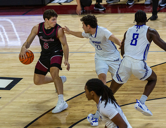 051-R-11-15-25-ROA COLLEGE-Bball-8662