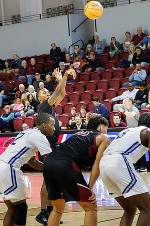 061-J-11-15-25-RoaCollege-Bball-2