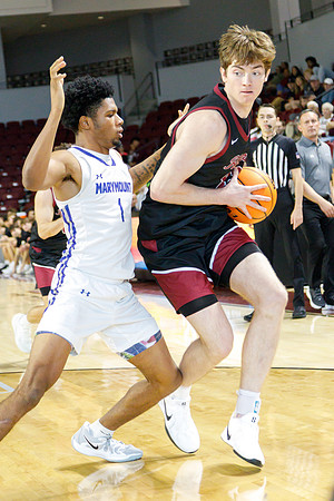 081-J-11-15-25-RoaCollege-Bball-72