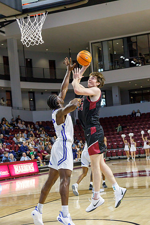 100-J-11-15-25-RoaCollege-Bball-171