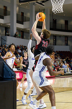 103-J-11-15-25-RoaCollege-Bball-176