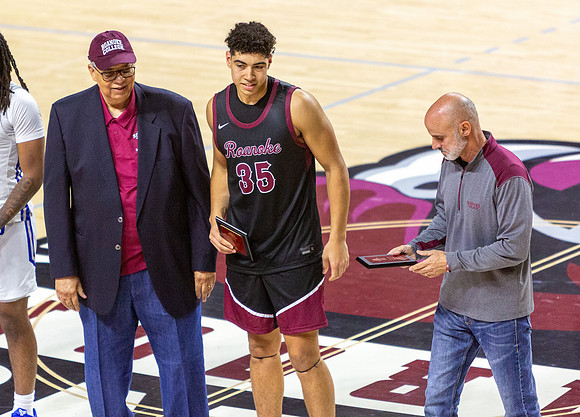 110-R-11-15-25-ROA COLLEGE-Bball-8712