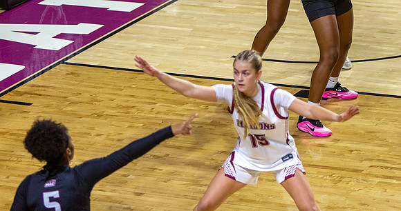 007-R-11-15-25-ROA COLLEGE-Bball-8745