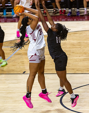 019-R-11-15-25-ROA COLLEGE-Bball-8784