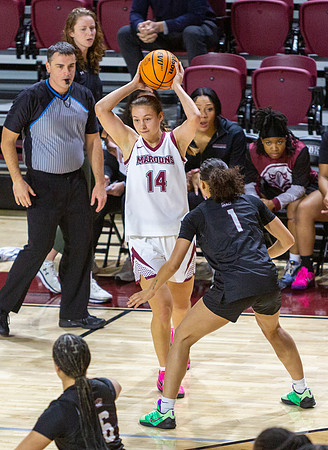 025-R-11-15-25-ROA COLLEGE-Bball-8801