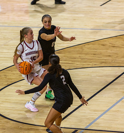 027-R-11-15-25-ROA COLLEGE-Bball-8804