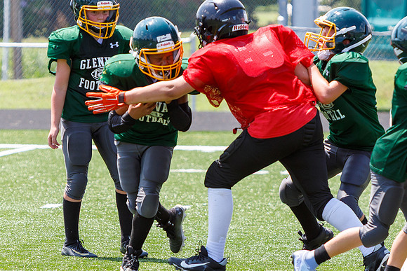 J-08-16-25-Youth-Fball-Glevar-CS-213