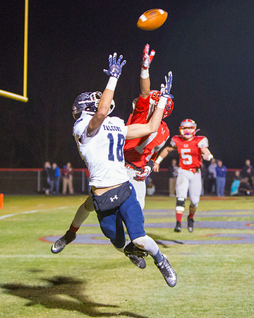 051-j-11-27-15-LB-Abing-fball-0477