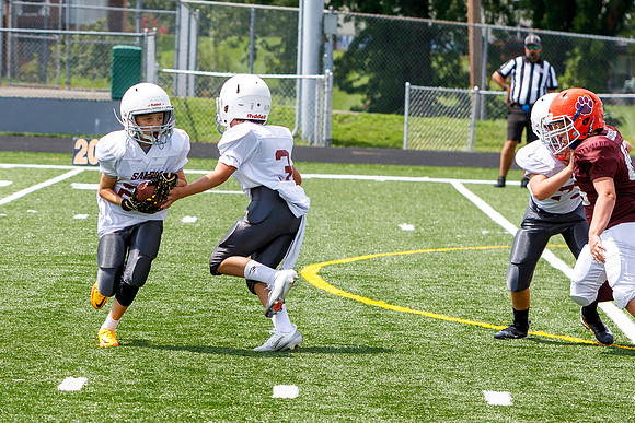 J-08-16-25-Youth-Fball-Salem-Vinton-79
