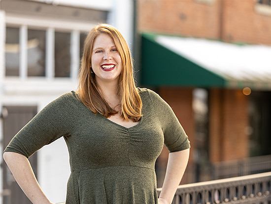Stephanie-Headshots-01-24-22-7037-550x413