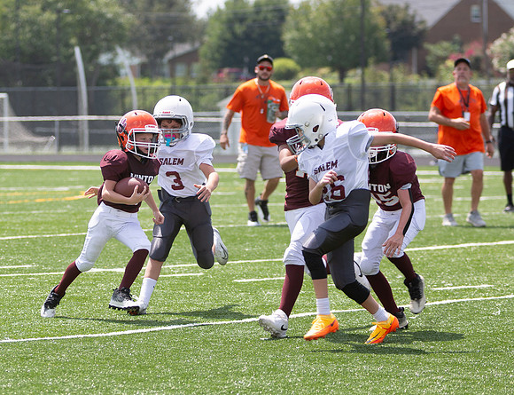 R-08-16-25-Salem-Vinton-Youth-Fball-3895