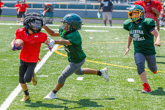J-08-16-25-Youth-Fball-Glevar-CS-291