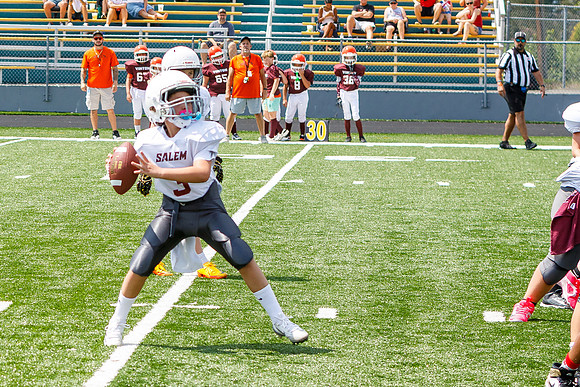 J-08-16-25-Youth-Fball-Salem-Vinton-59