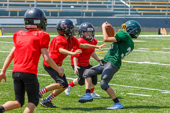 J-08-16-25-Youth-Fball-Glevar-CS-228