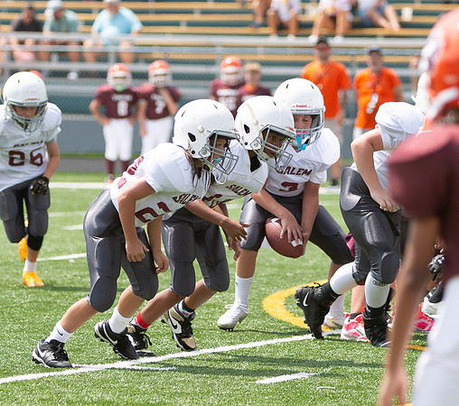 R-08-16-25-Salem-Vinton-Youth-Fball-3813