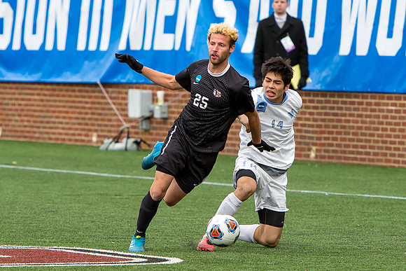5-j-12-03-16-ncaa-soccer championship-1763