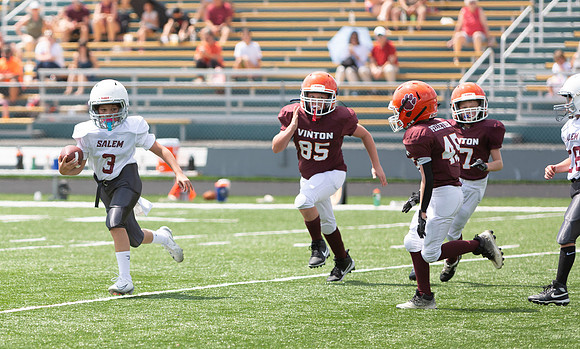 R-08-16-25-Salem-Vinton-Youth-Fball-3770