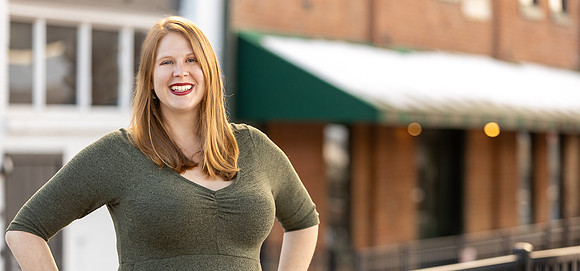 Stephanie-Headshots-01-24-22-7037-1500x700