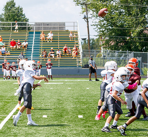J-08-16-25-Youth-Fball-Salem-Vinton-64