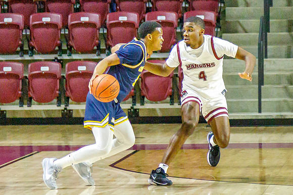 27 J-01-03-24-Roa-Colg-Mens-Bball-8791