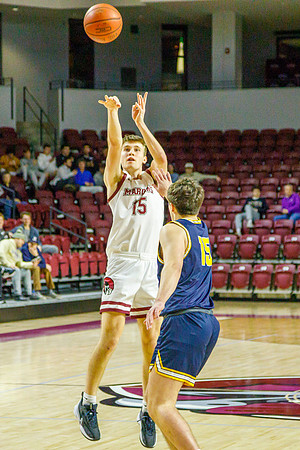 45 J-01-03-24-Roa-Colg-Mens-Bball-8823