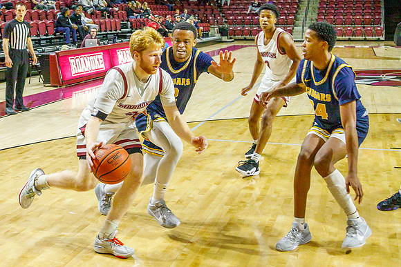 69 J-01-03-24-Roa-Colg-Mens-Bball-8852