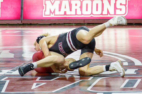 6 J-01-18-24-RoaCol-Wrestle-9411