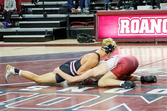 2 J-01-18-24-RoaCol-Wrestle-9406