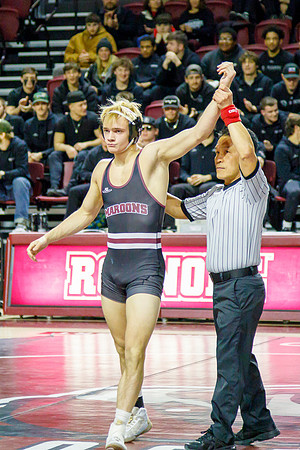 9 J-01-18-24-RoaCol-Wrestle-9420