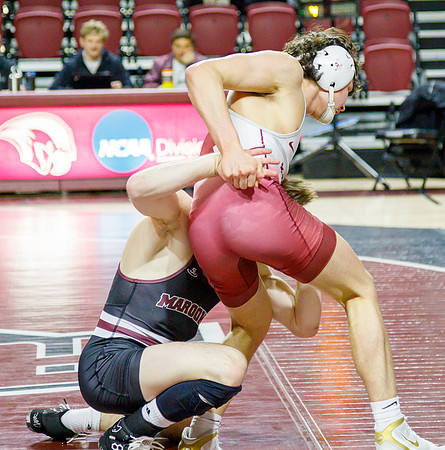 13 J-01-18-24-RoaCol-Wrestle-9427