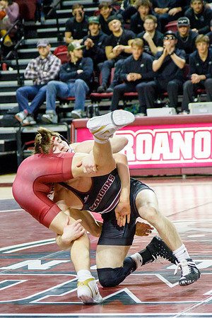 14 J-01-18-24-RoaCol-Wrestle-9430