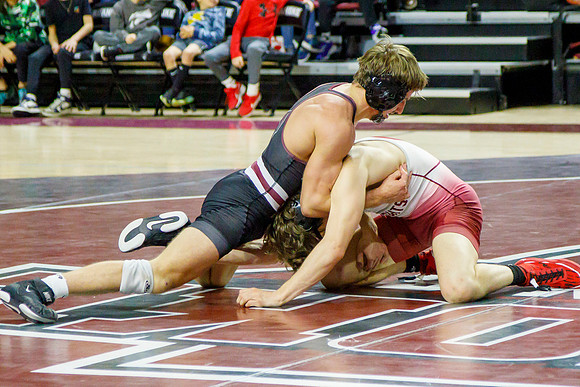38 J-01-18-24-RoaCol-Wrestle-9487