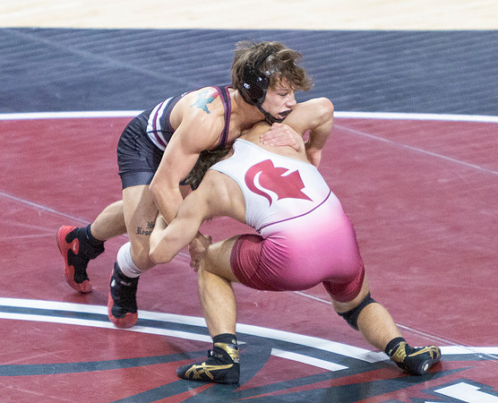 52 2-R-01-18-24-RoaCol-Wrestling-9318