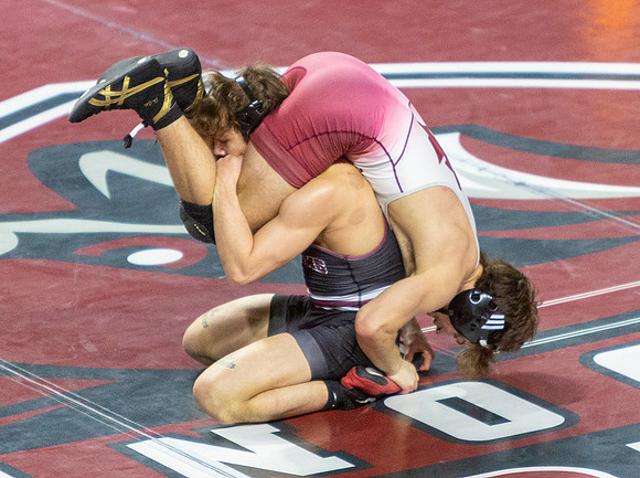 54 4-R-01-18-24-RoaCol-Wrestling-9338