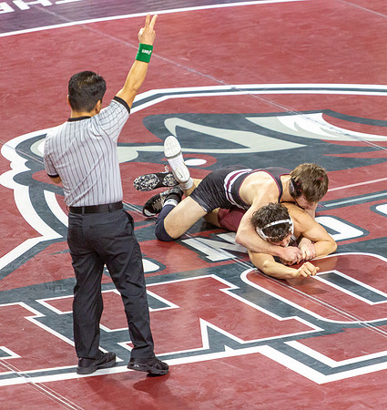 65 15-R-01-18-24-RoaCol-Wrestling-9426