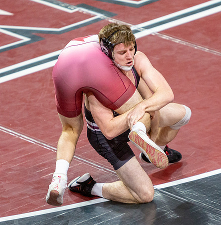 72 22-R-01-18-24-RoaCol-Wrestling-9536