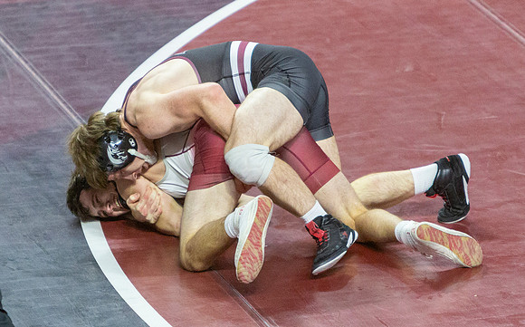 78 28-R-01-18-24-RoaCol-Wrestling-9590