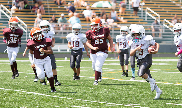 R-08-16-25-Salem-Vinton-Youth-Fball-3944