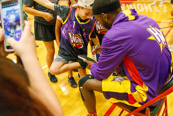 04 J-10-01-24-JR-Wizards-4852 October