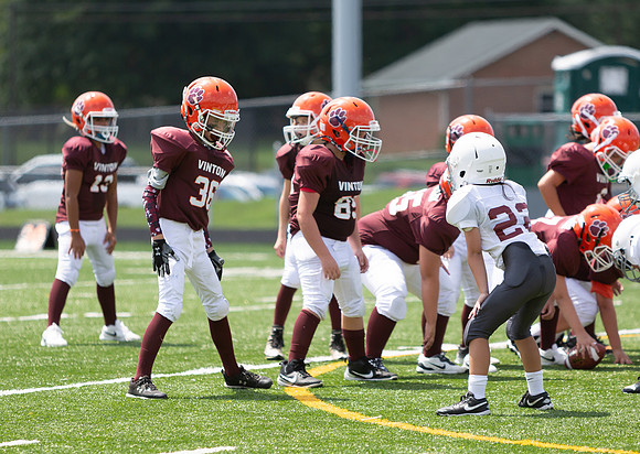 R-08-16-25-Salem-Vinton-Youth-Fball-3871