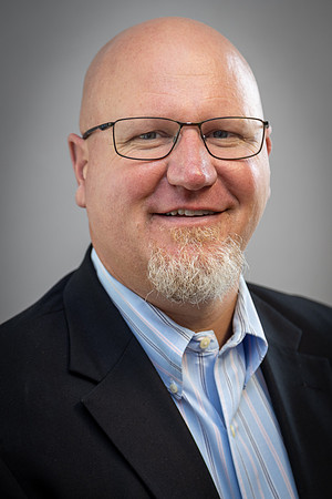02-Jason Boothe Headshot-2248