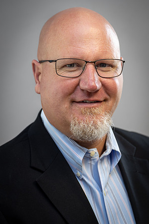 04-Jason Boothe Headshot-2252