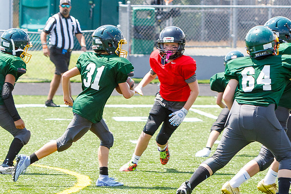 J-08-16-25-Youth-Fball-Glevar-CS-206