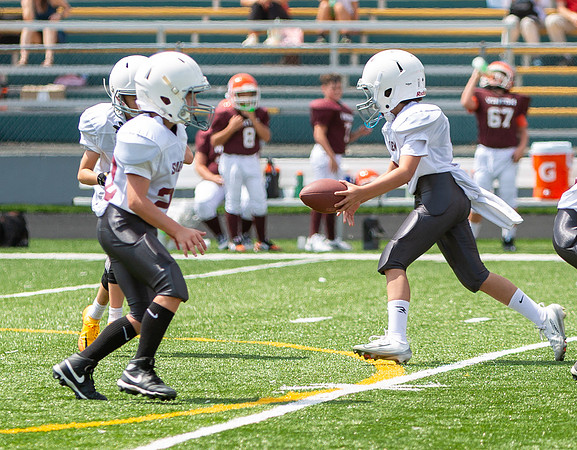 R-08-16-25-Salem-Vinton-Youth-Fball-3727