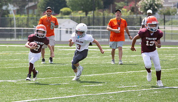 R-08-16-25-Salem-Vinton-Youth-Fball-3892