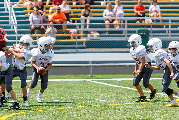 J-08-16-25-Youth-Fball-Salem-Vinton-157